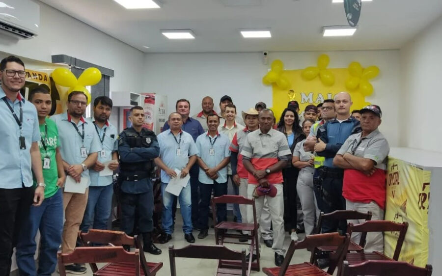 Polícia Militar realiza  palestra do Maio  Amarelo em Coxim