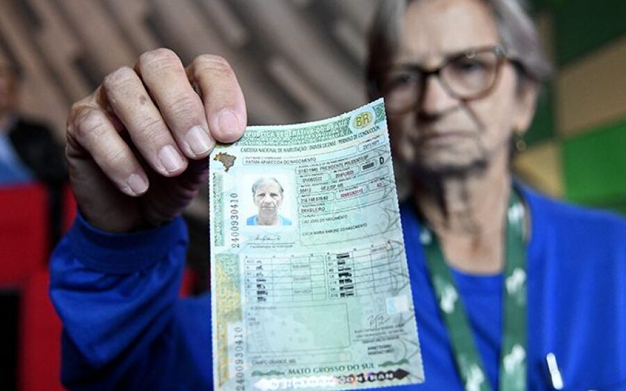 Destaque nacional em inovação,  Detran-MS é o primeiro a emitir a nova Carteira Nacional de Habilita