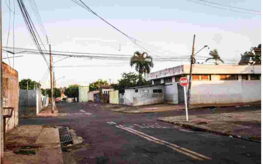 Rapaz é executado com três tiros na Vila Nhanhá em Campo Grande