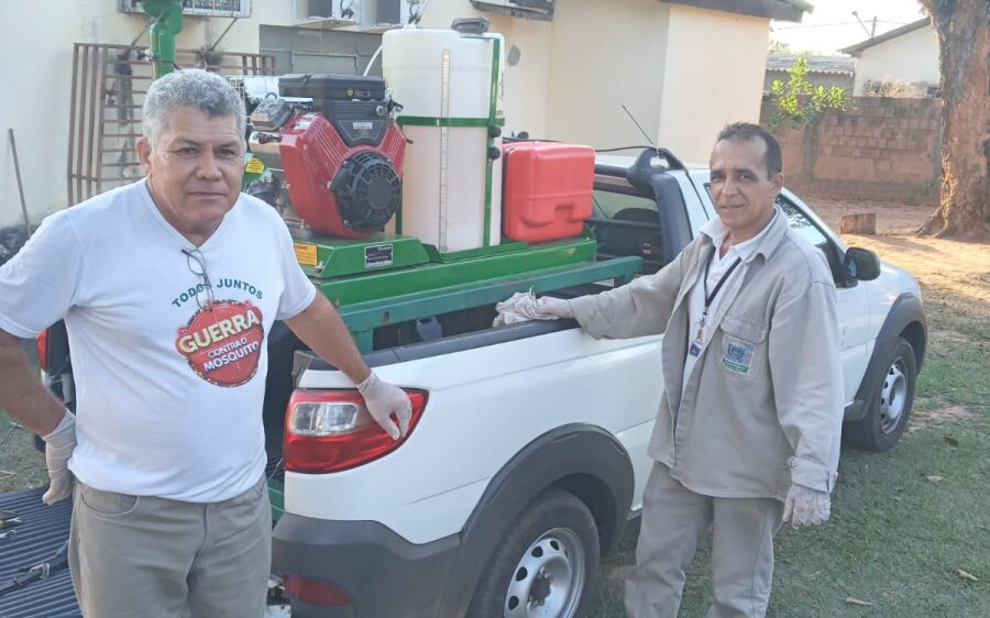  Carro fumacê começa percorrer as ruas de Coxim no Combate ao mosquito da Dengue