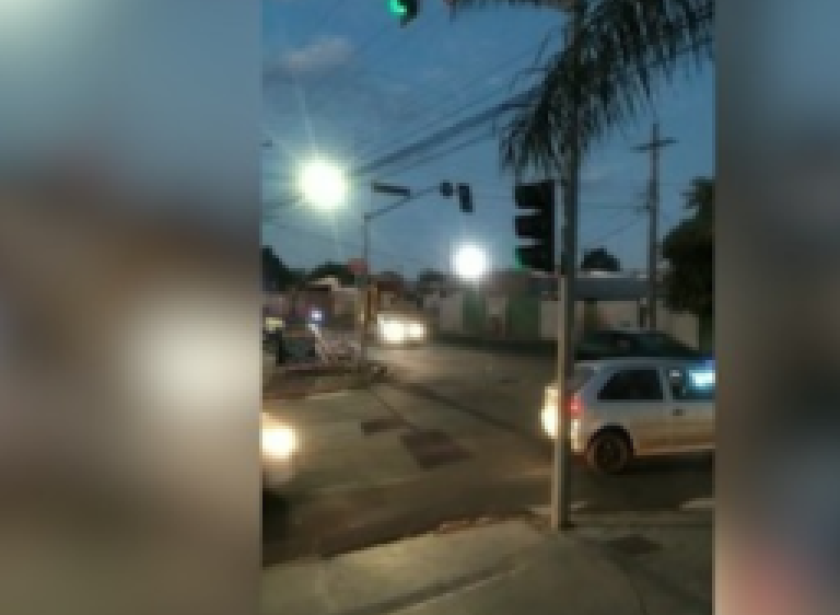 Semáforos causam confusão no trânsito
