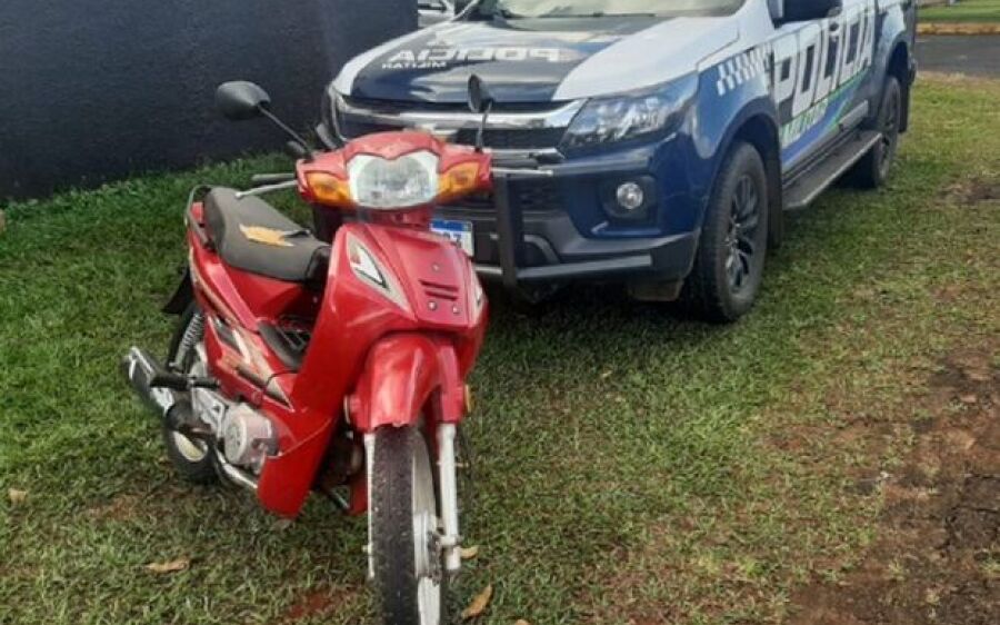 Homem preso por furto, se recusa a assinar B.O e agride policial em delegacia de MS