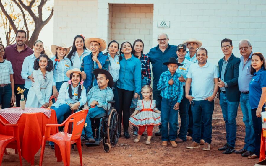 Prefeito Réus Fornari prestigia o 1º Arraiá da Equoterapia