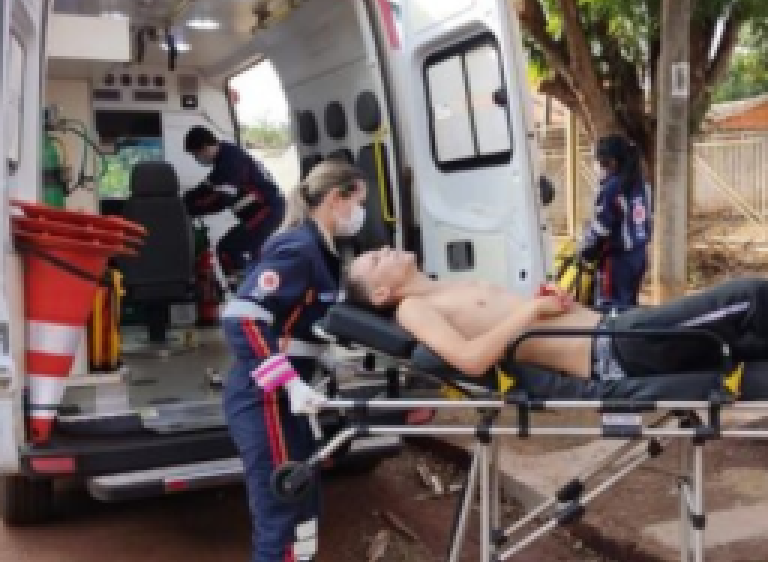 Jovem sai para encontrar menina e é baleado em Dourados