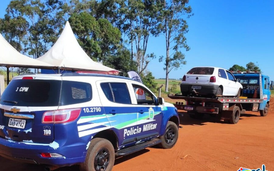 Polícia Militar recupera caminhão guincho roubado e prende autor
