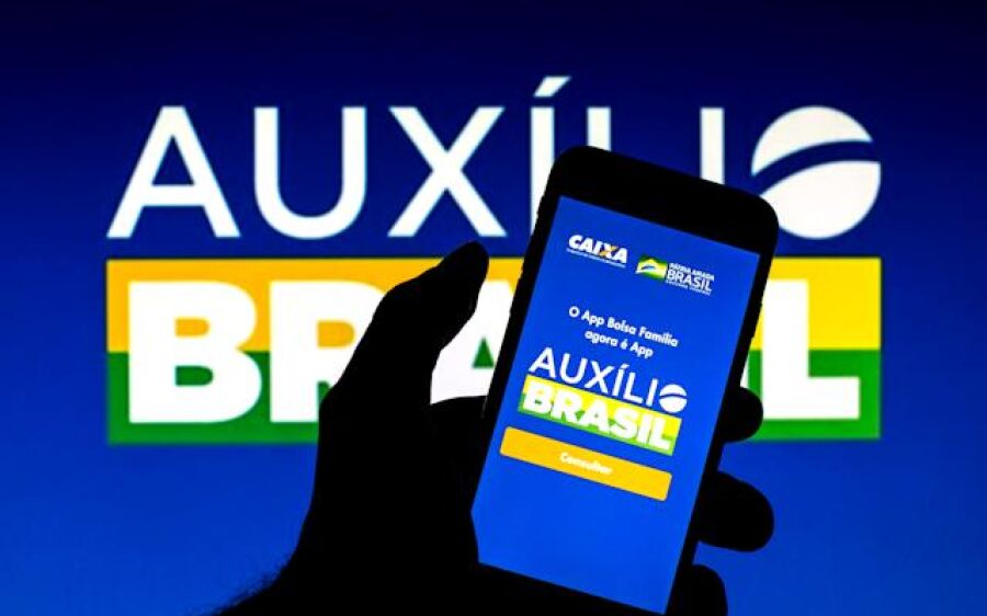 Auxílio Brasil é modificado e benefício passa a ser de R$ 600