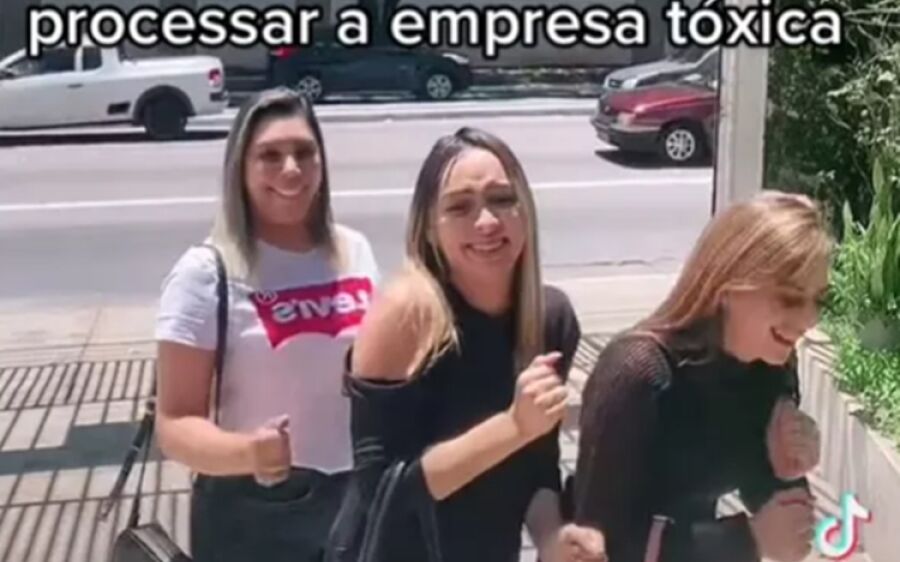 Mulher dança no TikTok para comemorar processo trabalhista e acaba perdendo indenização