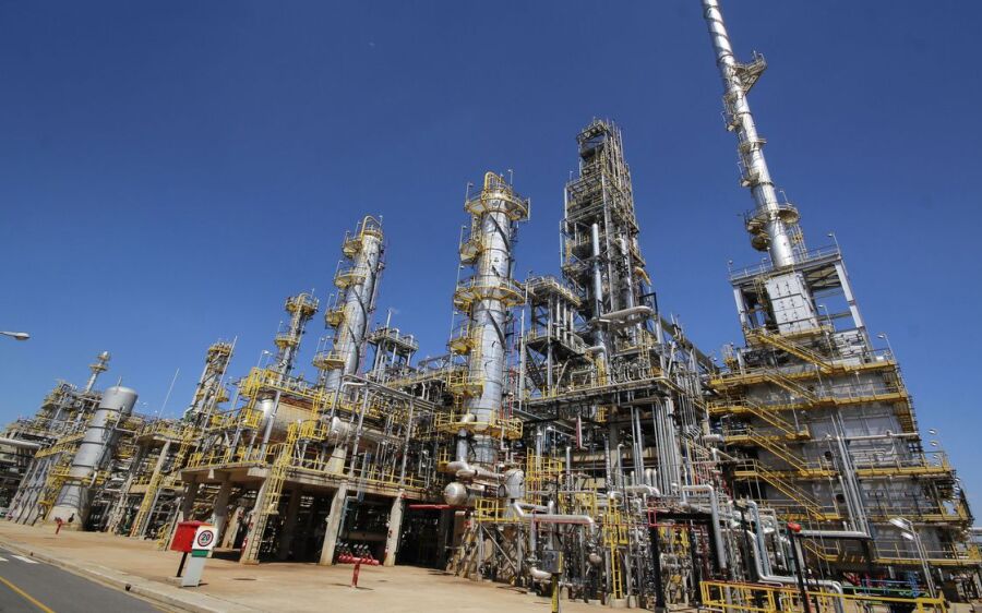 Petrobras reduz preço  da gasolina em R$ 0,20  por litro nas refinarias