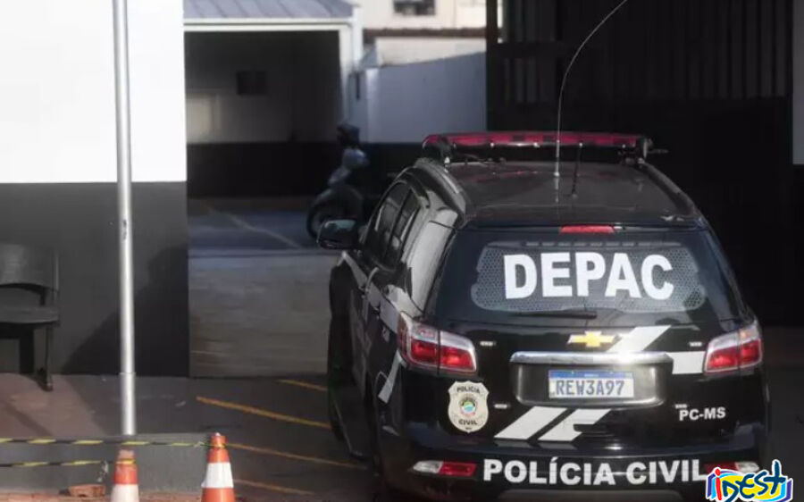 Jovem morre após colisão entre carro e moto em Campo Grande