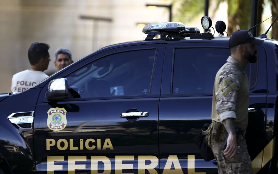 PF faz operação contra desvio de  dinheiro em licitações da Codevasf