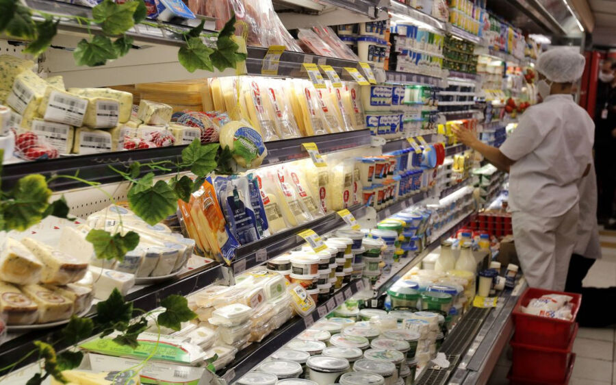 Embalagens de alimentos terão alerta sobre excesso de nutrientes