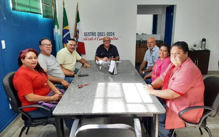 Prefeito Réus Fornari anuncia  para todo dia primeiro pagamento dos servidores públicos