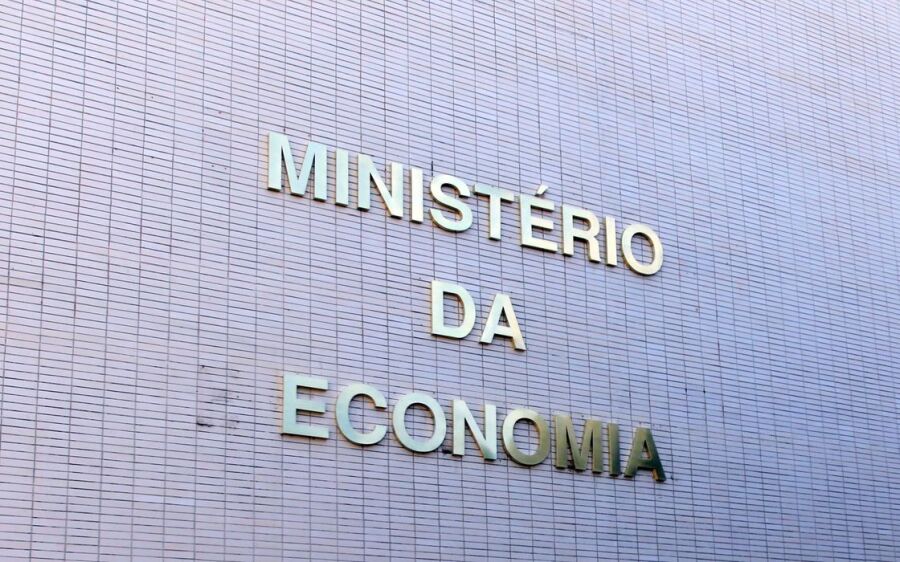 Governo reduz IPI de produtos fabricados no Brasil