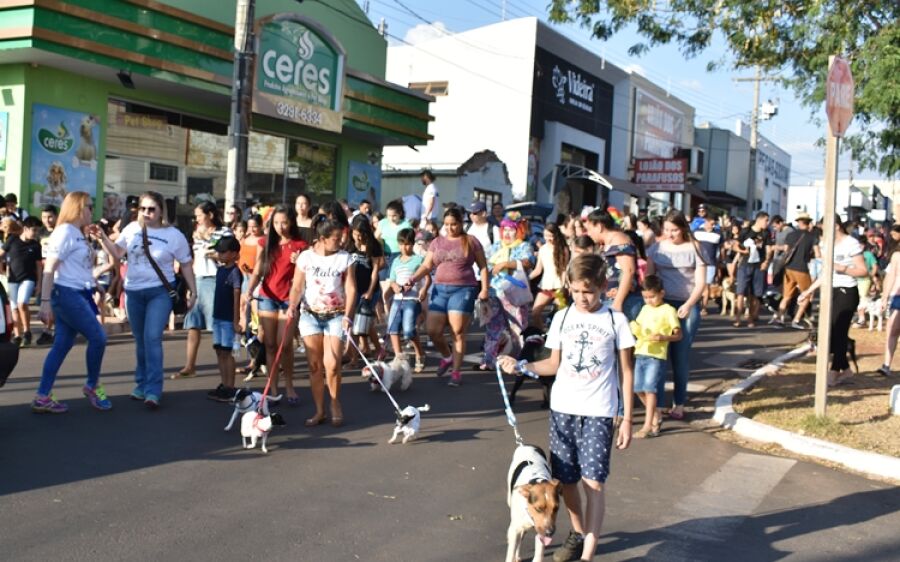 Ceres realiza no próximo sábado a 11ª Cãominhada em Coxim
