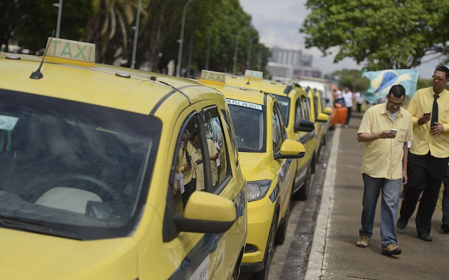 Termina hoje prazo para prefeituras fazerem cadastros no Bem-Taxista
