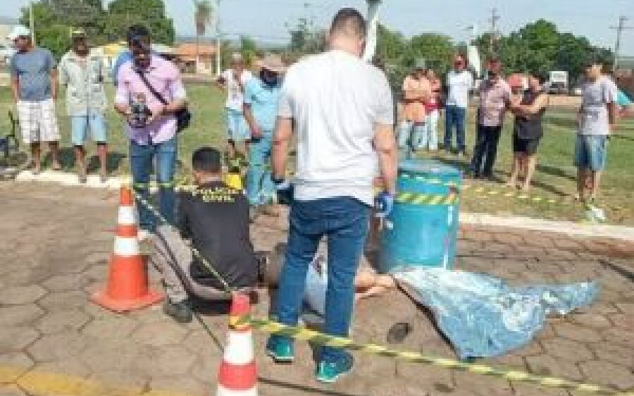 Jovem é encontrado morto em pátio de posto de combustíveis