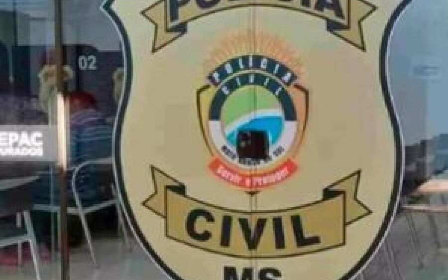 Homem é preso ao ser flagrado com bebê sem roupas no colo