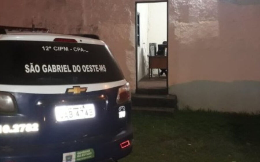Homem consome em pizzaria, sai sem pagar e acaba preso pela PM, em São Gabriel