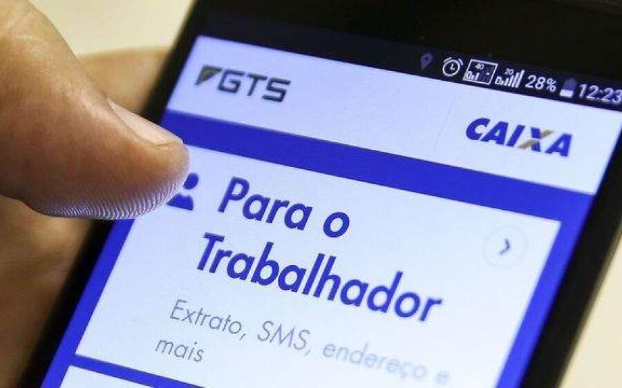 FGTS: Ao optar pelo saque-aniversário, o trabalhador perde o direito de receber o fundo de garantia 