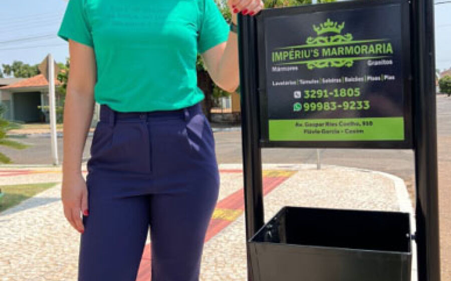 Coxim recebe lixeiras do projeto Cidade Limpa “Adota-se uma lixeira”  de Adriana Nabhan