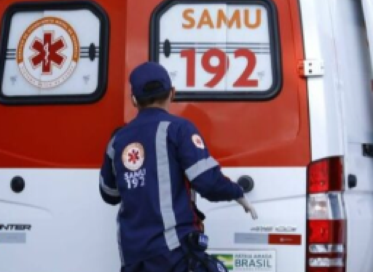 Homem toma pedrada na cabeça após desavença