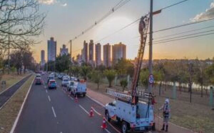 Concessionária deve formar 76 eletricistas e mulheres tem cada vez mais espaço