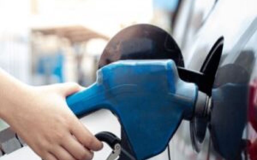 Preço médio da gasolina apresenta alta após 15 quedas consecutivas