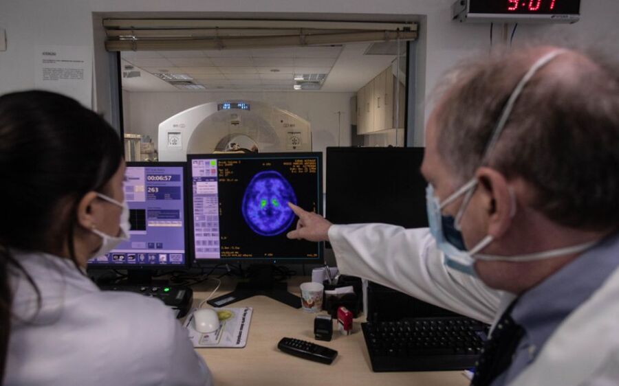 Alzheimer: sinais podem ser detectados até 9 anos antes do aparecimento dos primeiros sintomas