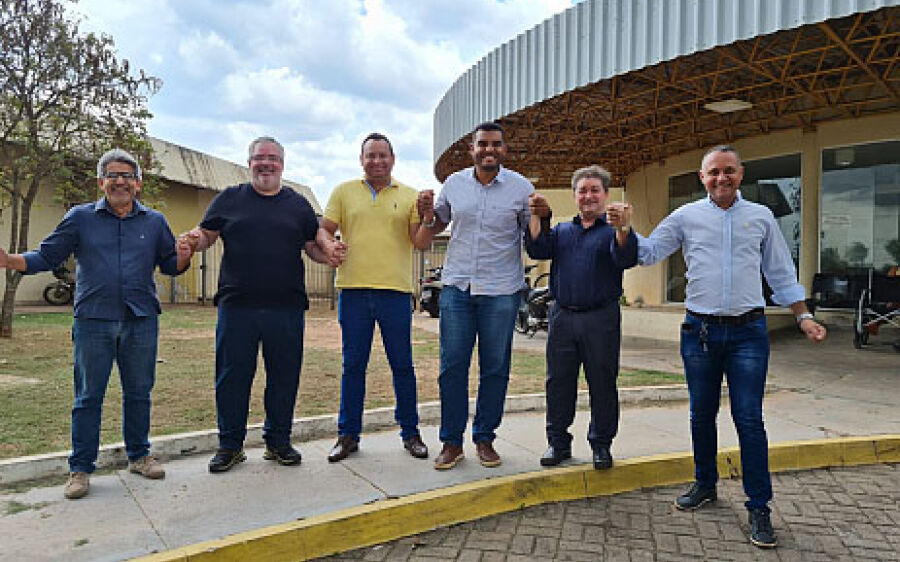 União de poderes  parcela dívidas de R$ 10 milhões de INSS e Imposto de Renda do Hospital Regional