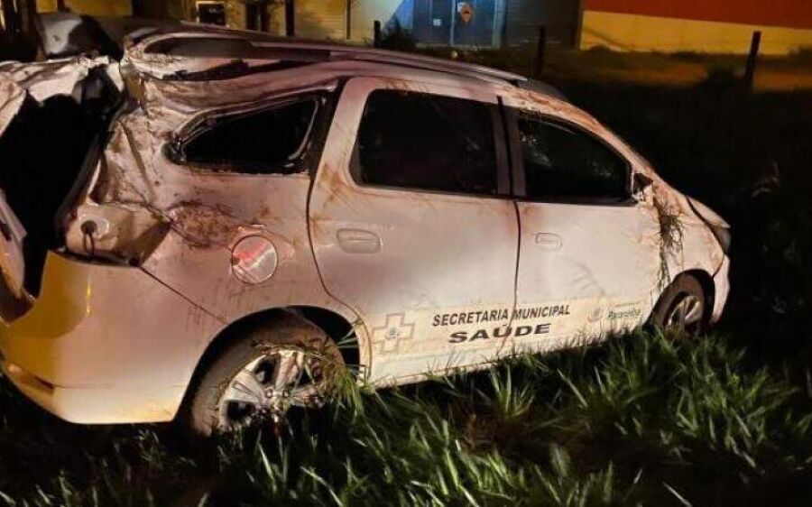 Fumaça de bloqueio em rodovia teria causado acidente com viatura de secretaria de Saúde