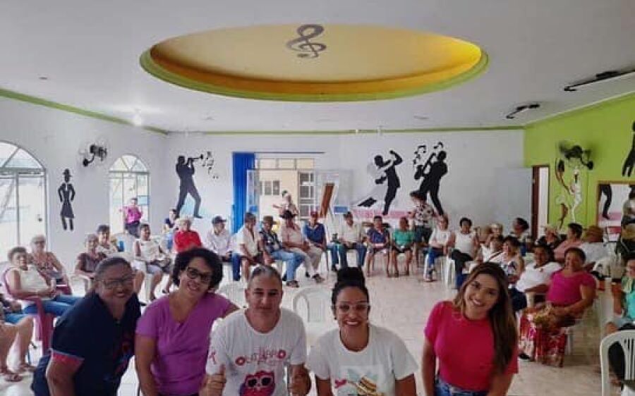 Secretária de Saúde e Assistência  Social realizam campanha outubro rosa para idosos do projeto Conv