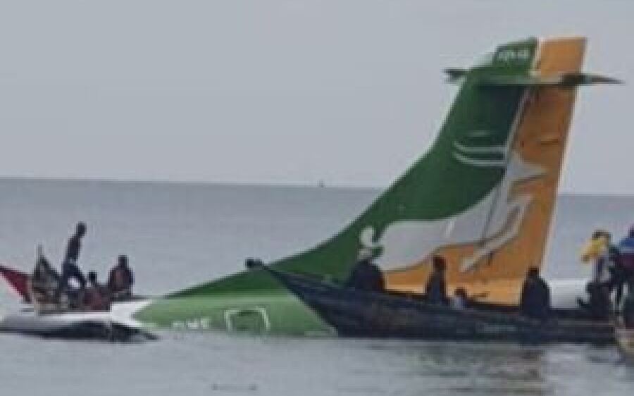 Queda de avião com 43 pessoas na Tanzânia deixa 3 mortos