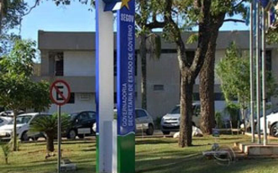 Governo do Estado decreta ponto  facultativo na próxima segunda-feira