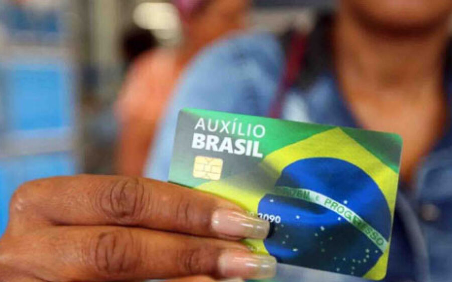 Auxílio Brasil começa a ser pago hoje para beneficiários com NIS final 1