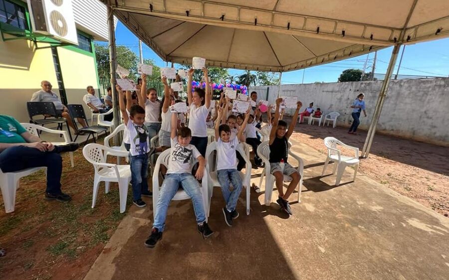 Em Coxim, Biblioteca do Sesi entrega  certificados de robótica e inicia Projeto 60+