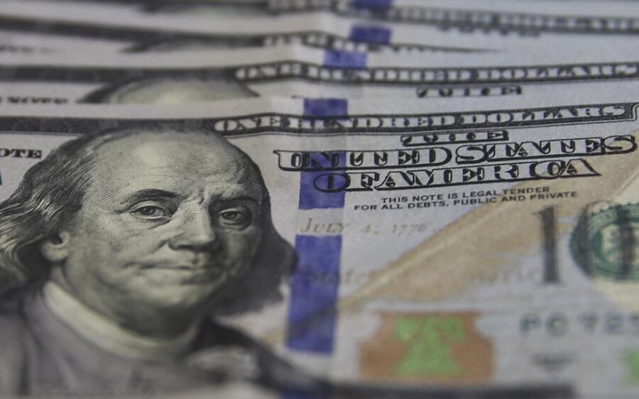 Dólar reverte queda de ontem e sobe para R$ 5,38