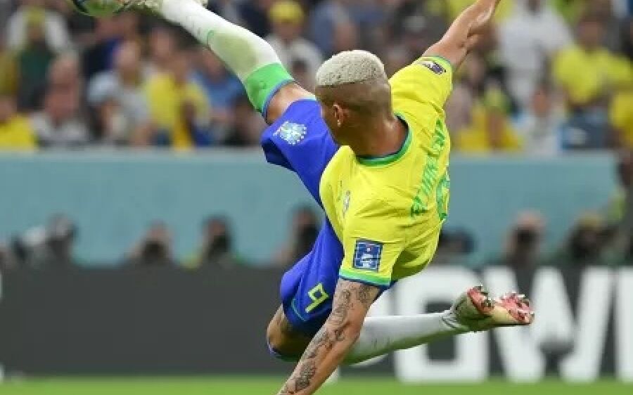 Brasil vence a Sérvia na estreia da Copa com show de Richarlison