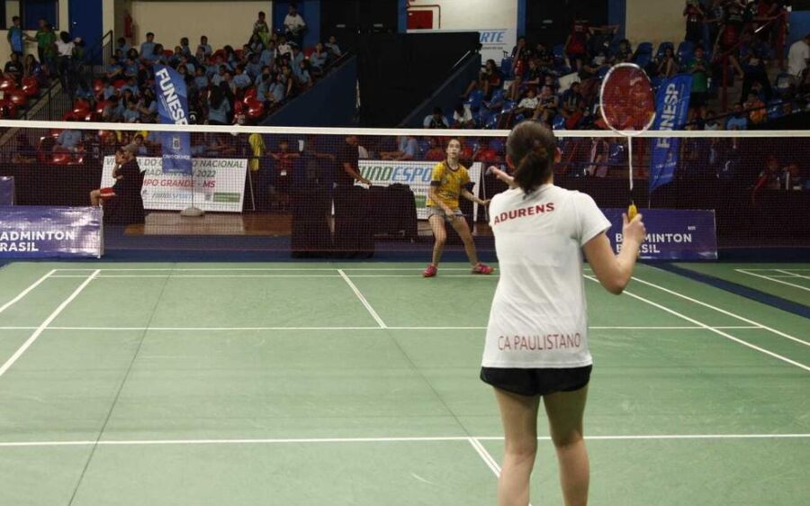 Agenda tem destaque para badminton, Corrida do Fogo e final feminina no futebol