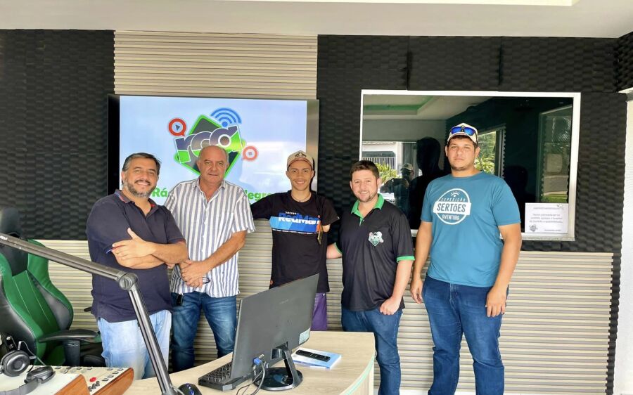 Prefeito Réus e Campeão Mundial de MTB, concedem entrevista à Rádio e anuncia 1º  Encontro MTB