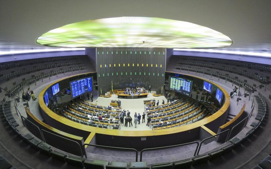 Câmara conclui votação de proposta que conceitua prática de telessaúde