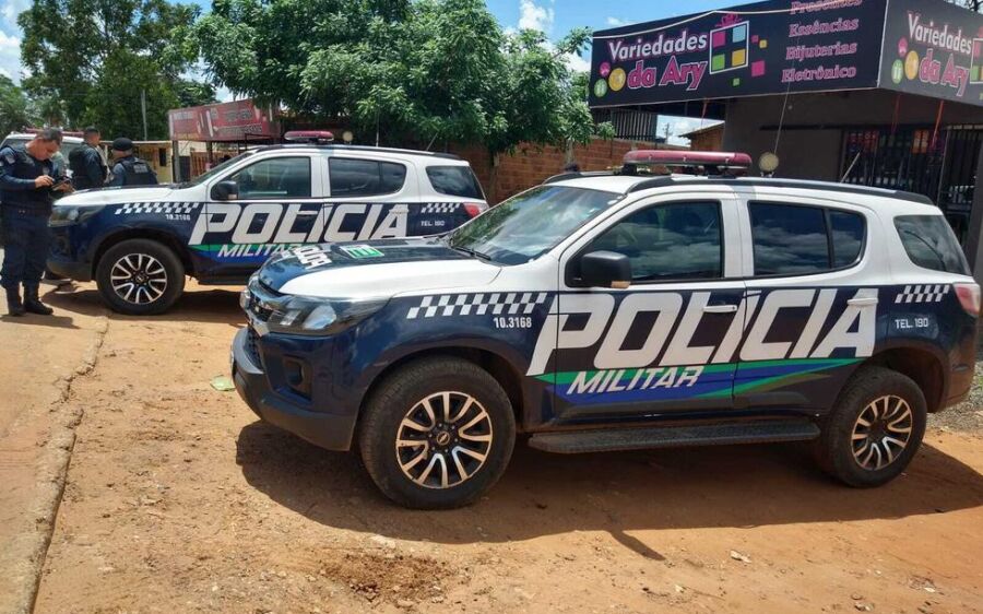 Três são baleados por atiradores em carro vermelho na Capital