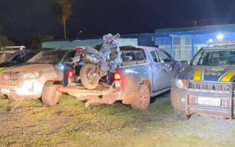 Perseguição termina com tiros, caminhonetes apreendidas e moto tombada na MS-228