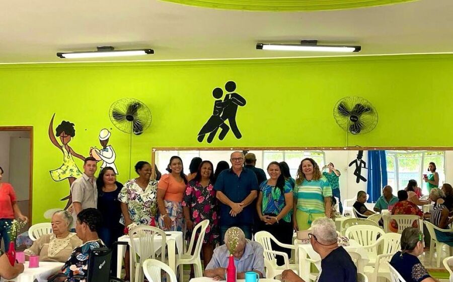 Prefeitura promove confraternização para idosos do Ilpi de Rio Verde.