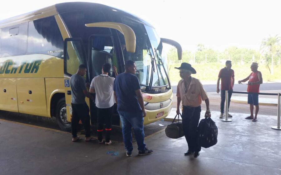 Lei permite a idosos reserva de passagem de ônibus interestadual pela internet