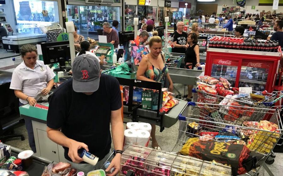 Consumo nos lares brasileiros encerra 2022 com alta de 3,89%
