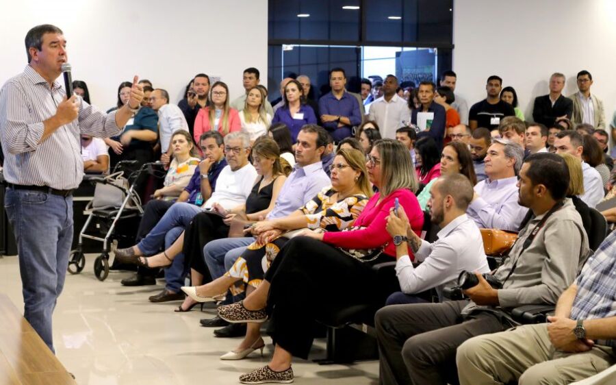 Governador diz que contrato de gestão deve atender a sociedade da melhor forma possível
