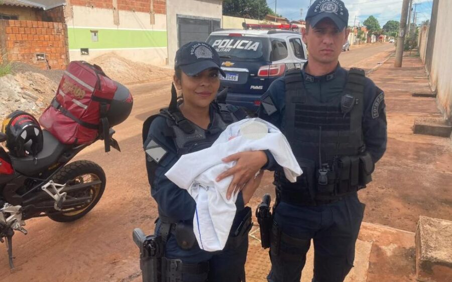 Recém-nascido é abandonado dentro de caixa de papelão na Capital