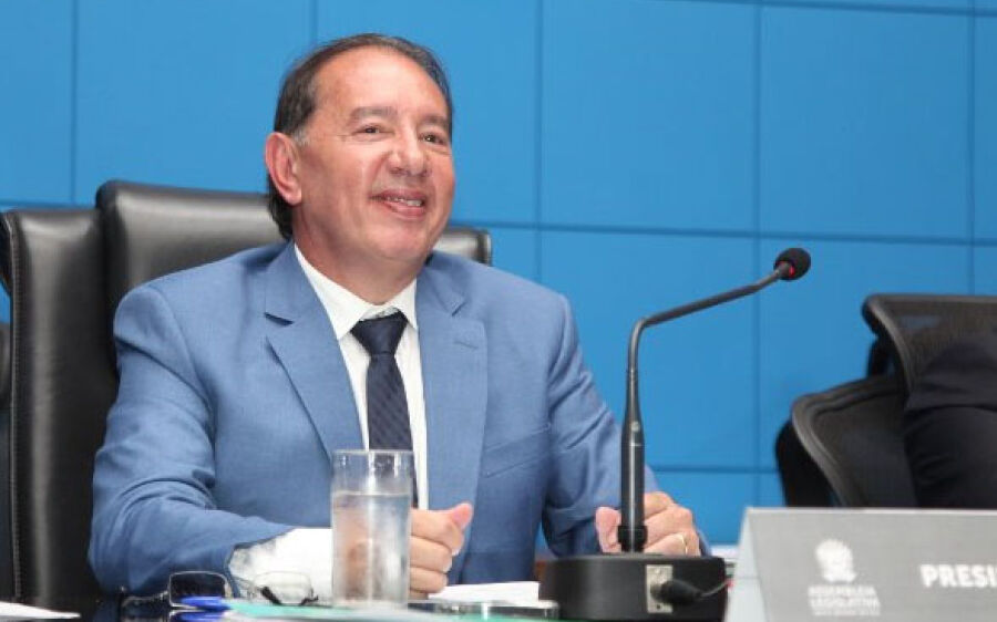 Gerson Claro assume a presidência e nova Mesa Diretora inicia trabalhos