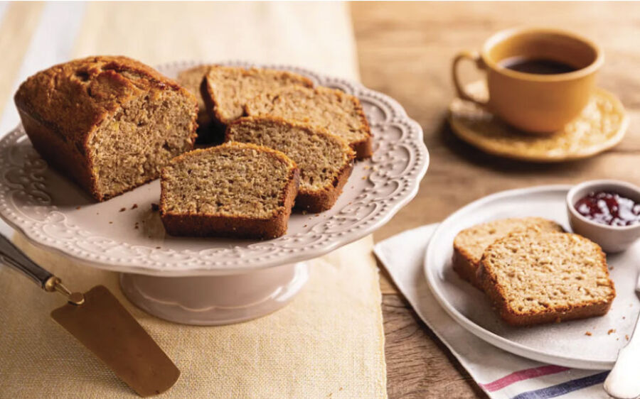 Bolo de banana com aveia