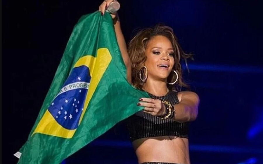 Show de Rihanna no Super Bowl será transmitido ao vivo pela RedeTV!